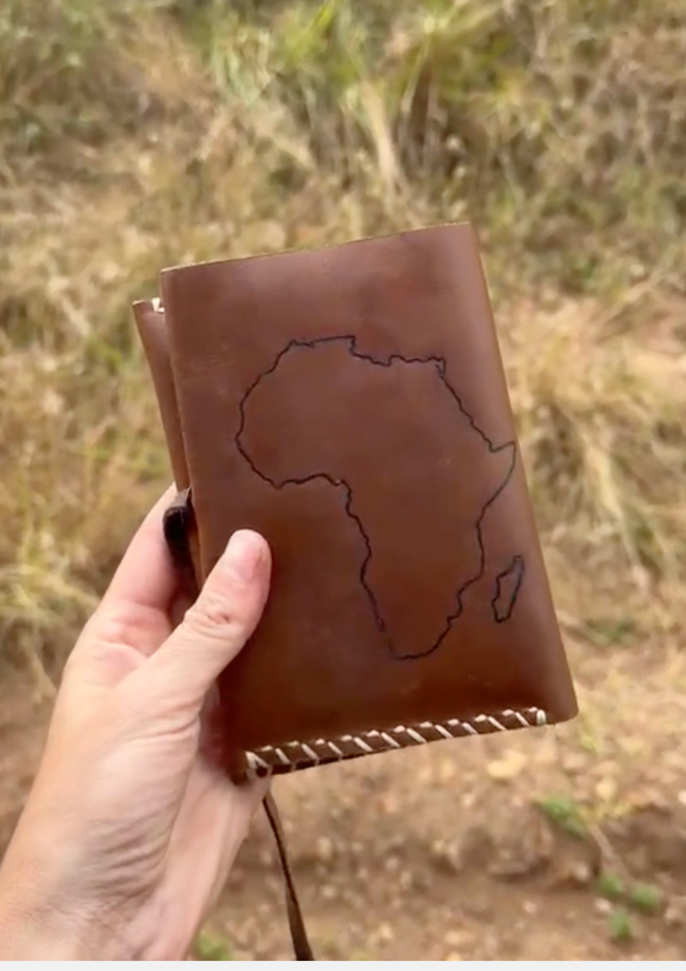 A Travel Wallet Made for a Life in Motion